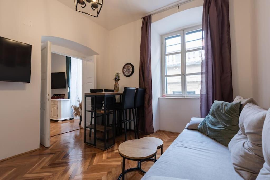 Throne Of Dubrovnik Apartment 1 ภายนอก รูปภาพ