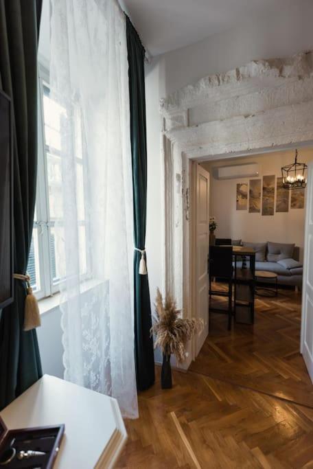 Throne Of Dubrovnik Apartment 1 ภายนอก รูปภาพ